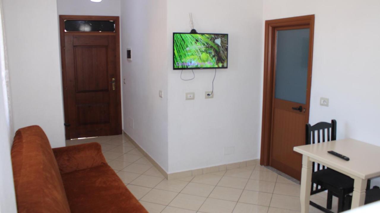Deni'S Family Apartment In New Blvd Tirana Eksteriør billede