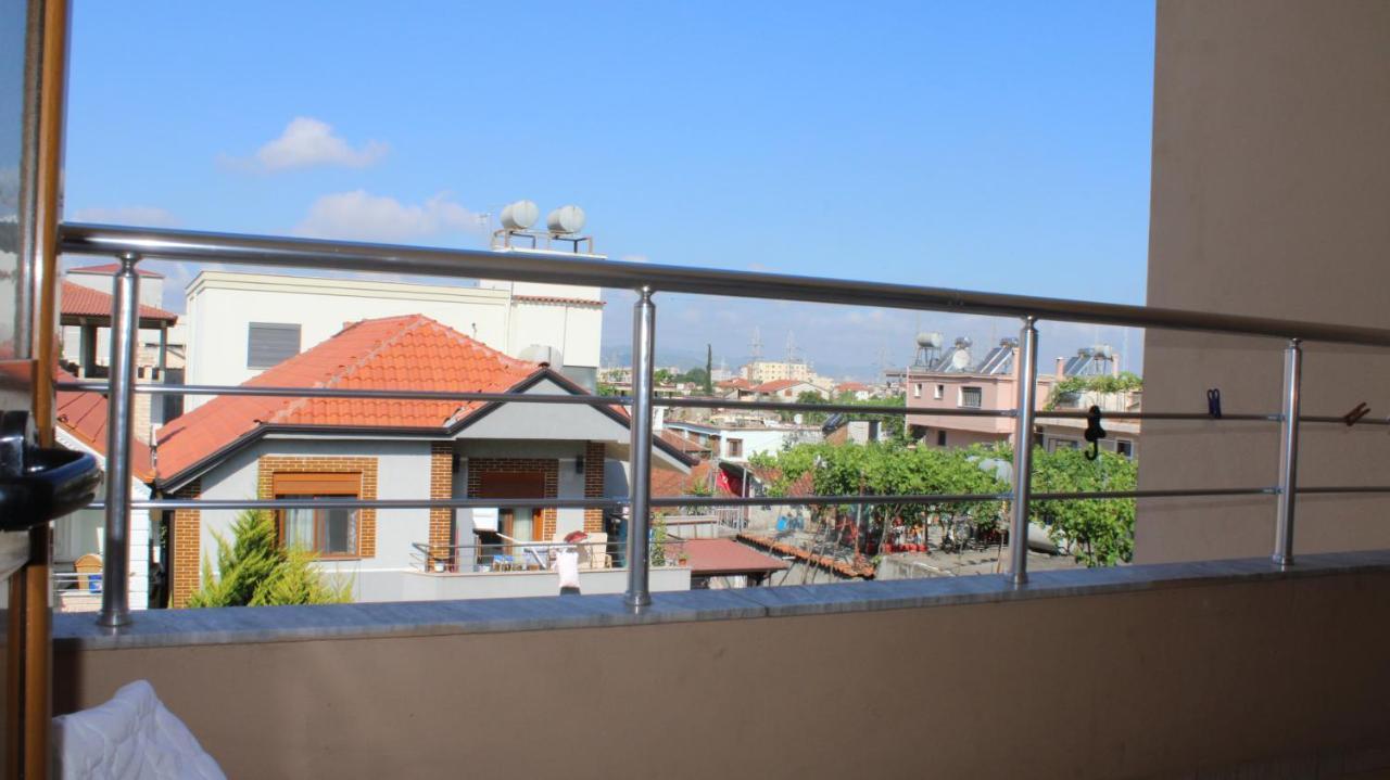 Deni'S Family Apartment In New Blvd Tirana Eksteriør billede